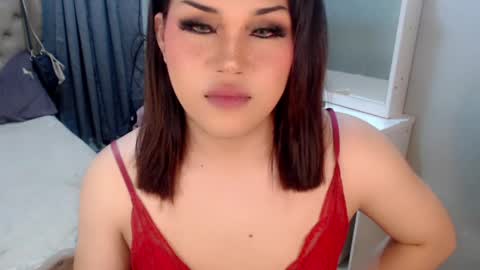 Snapshot of tsscarlett_xx chatting on 05.15.26 jayvie online show from 05.15.26