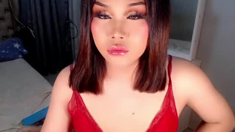 Snapshot of tsscarlett_xx chatting on 05.16.26 jayvie online show from 05.16.26