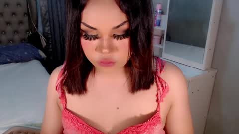 Snapshot of tsscarlett_xx chatting on 05.23.26 jayvie online show from 05.23.26