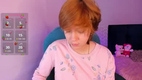 Snapshot of tsuki_maru chatting on 06.20.26 Maru online show from 06.20.26