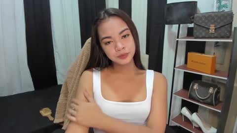 Snapshot of tsuncutrhein chatting on 11.09.25 tsuncutrhein online show from 11.09.25