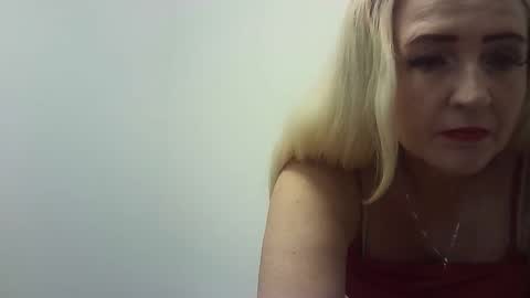 Snapshot of ttrnynela chatting on 10.14.25 Ttrnynela online show from 10.14.25