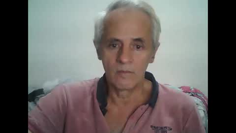 Snapshot of tuamigo8a chatting on 10.26.25 Siveomeves online show from 10.26.25