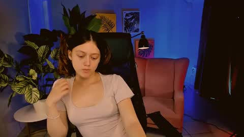 tunaholli online show from 06.10.26