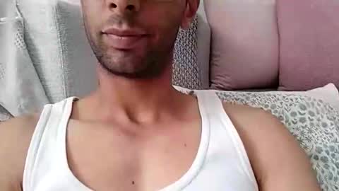 Snapshot of tunisiensexyguy chatting on 05.10.26 TunisienSexyGuy online show from 05.10.26