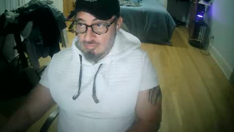 Snapshot of tuscan_taurus chatting on 11.03.25 tuscan_taurus online show from 11.03.25