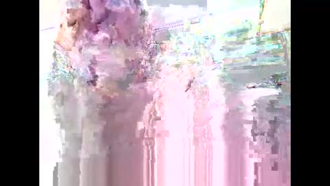 Snapshot of tuscanygreeneyes chatting on 12.16.25 Jhon online show from 12.16.25