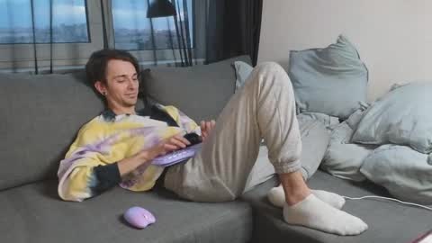 Snapshot of tusugeo chatting on 05.26.26 Tony Tusugo online show from 05.26.26