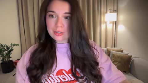 Snapshot of tutti_frutti_ chatting on 05.30.26 Ariana online show from 05.30.26