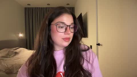 Snapshot of tutti_frutti_ chatting on 06.10.26 Ariana online show from 06.10.26