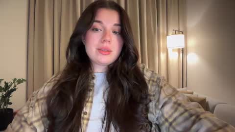 Snapshot of tutti_frutti_ chatting on 06.16.26 Ariana online show from 06.16.26