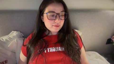 Snapshot of tutti_frutti_ chatting on 07.17.26 Ariana online show from 07.17.26
