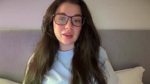 Snapshot of tutti_frutti_ chatting on 07.27.26 Ariana online show from 07.27.26