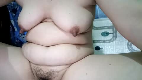 Snapshot of tuylip_sex chatting on 02.13.26 tuylip_sex online show from 02.13.26