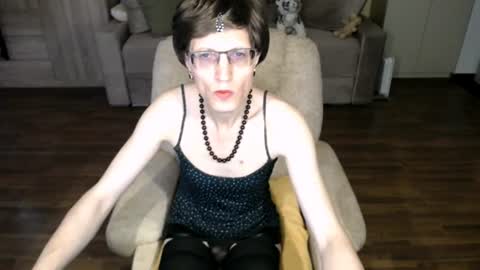 Snapshot of tvclementine chatting on 07.19.26 Clementine online show from 07.19.26