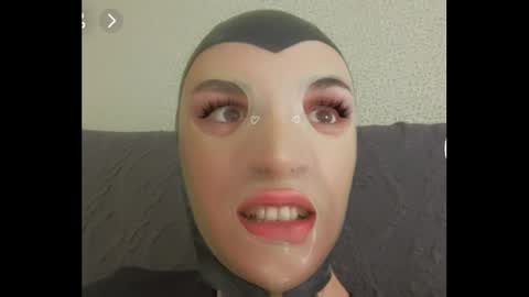 Snapshot of tvikip chatting on 02.17.26 Viki online show from 02.17.26