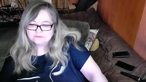 Snapshot of tviks chatting on 02.16.25 Lana online show from 02.16.25