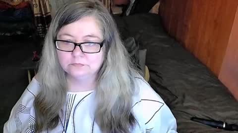 Snapshot of tviks chatting on 03.09.25 Lana online show from 03.09.25