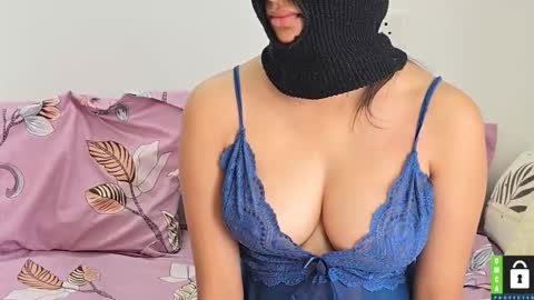 A  M On vacation till 28th online show from 09.12.25