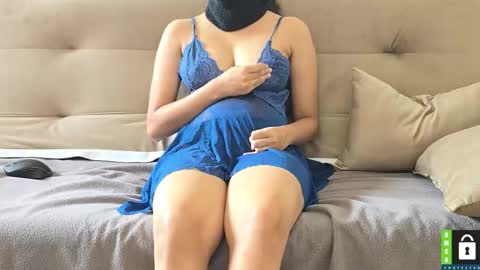 A  M On vacation till 28th online show from 10.12.25