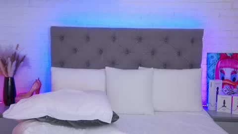 Hallie online show from 03.01.25