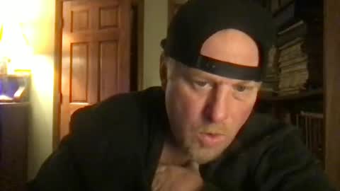 Snapshot of twiinsoul chatting on 01.01.25 twiinsoul online show from 01.01.25