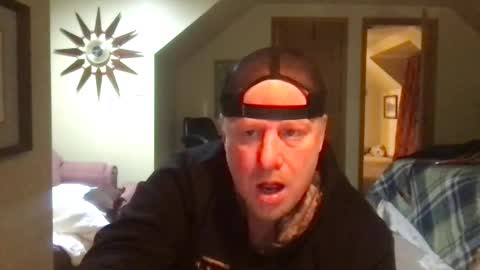 Snapshot of twiinsoul chatting on 01.08.25 twiinsoul online show from 01.08.25