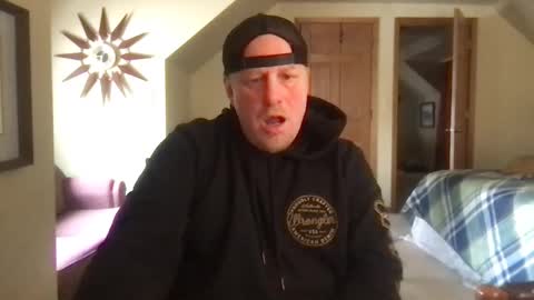 Snapshot of twiinsoul chatting on 01.11.25 twiinsoul online show from 01.11.25