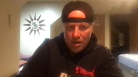 Snapshot of twiinsoul chatting on 09.16.25 twiinsoul online show from 09.16.25