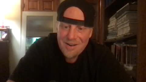 Snapshot of twiinsoul chatting on 09.22.25 twiinsoul online show from 09.22.25