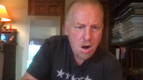 Snapshot of twiinsoul chatting on 10.03.25 twiinsoul online show from 10.03.25