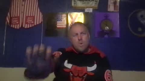 Snapshot of twiinsoul chatting on 10.10.25 twiinsoul online show from 10.10.25