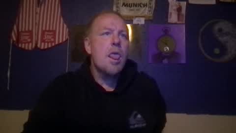 Snapshot of twiinsoul chatting on 10.15.25 twiinsoul online show from 10.15.25