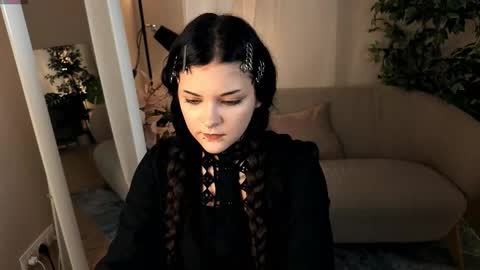 Melanie online show from 10.14.25