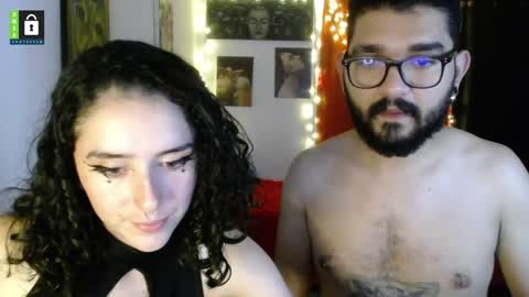 TwinFlamesXX online show from 01.12.25