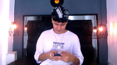 Snapshot of twink_bunny chatting on 02.11.26 samu online show from 02.11.26