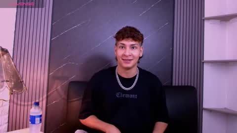 Snapshot of twink_bunny chatting on 02.19.26 samu online show from 02.19.26