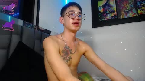 Snapshot of twink_daren chatting on 01.26.25 Mr Daren online show from 01.26.25