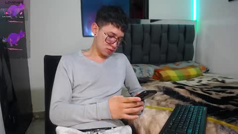 Snapshot of twink_daren chatting on 01.27.25 Mr Daren online show from 01.27.25