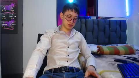 Snapshot of twink_daren chatting on 02.24.25 Mr Daren online show from 02.24.25