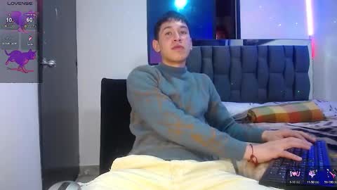 Snapshot of twink_daren chatting on 02.26.25 Mr Daren online show from 02.26.25
