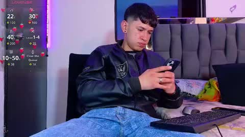Snapshot of twink_daren chatting on 09.09.25 Mr Daren online show from 09.09.25