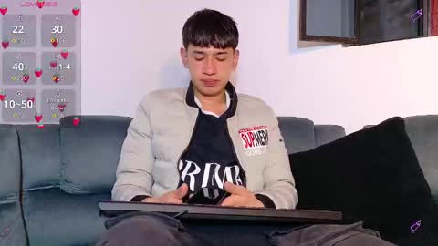 Snapshot of twink_daren chatting on 09.30.25 Mr Daren online show from 09.30.25