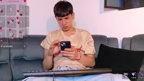 Snapshot of twink_daren chatting on 10.03.25 Mr Daren online show from 10.03.25