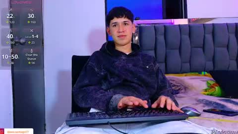 Snapshot of twink_daren chatting on 07.23.26 Mr Daren online show from 07.23.26