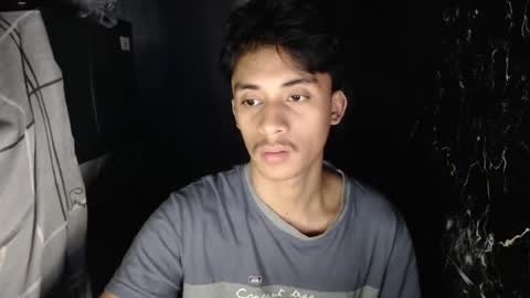 Snapshot of twink_hairyass69 chatting on 12.19.24 Aladin online show from 12.19.24