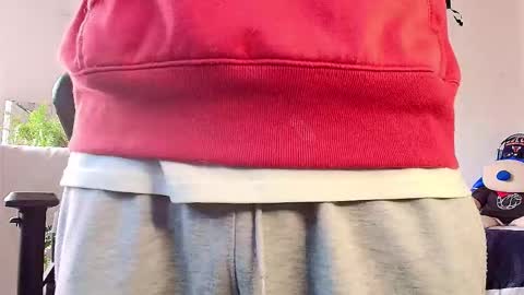 Snapshot of twink_sebas_ chatting on 12.17.25 Bad boy sebastian online show from 12.17.25