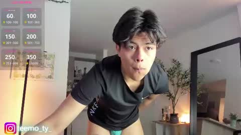 Snapshot of twink_teemo chatting on 06.15.26 twink_teemo online show from 06.15.26