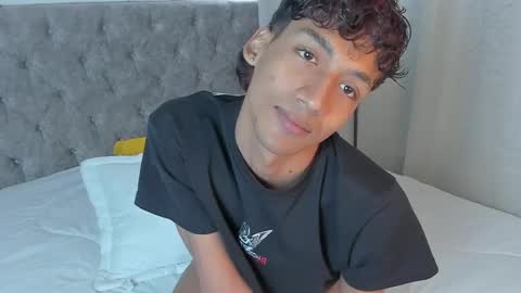 twinksboys_23 online show from 05.07.26