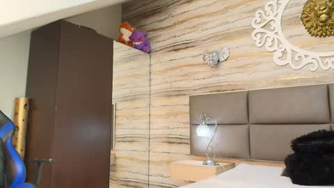 Snapshot of twinslovers_ chatting on 03.17.26 twinslovers_ online show from 03.17.26